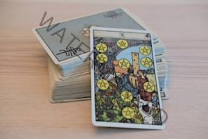 small  Tarot Deck   Ten of Pentacles - Tarot Card Meanings